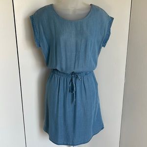 Emberley Lyocell Dress 💙